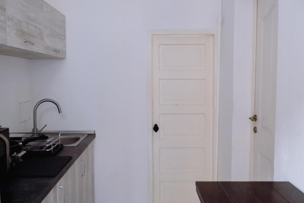 ☆ Bulevard Apartments ☆ Arad Esterno foto