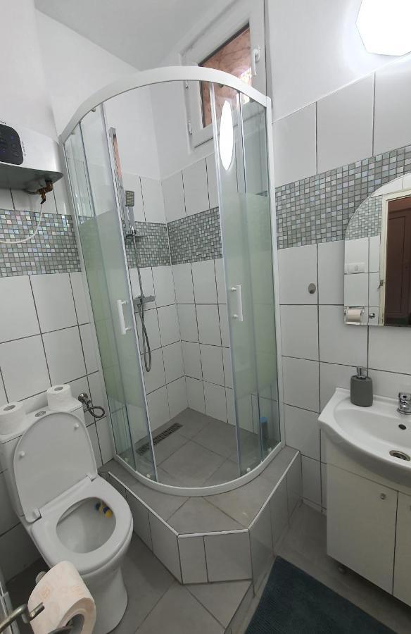 ☆ Bulevard Apartments ☆ Arad Esterno foto