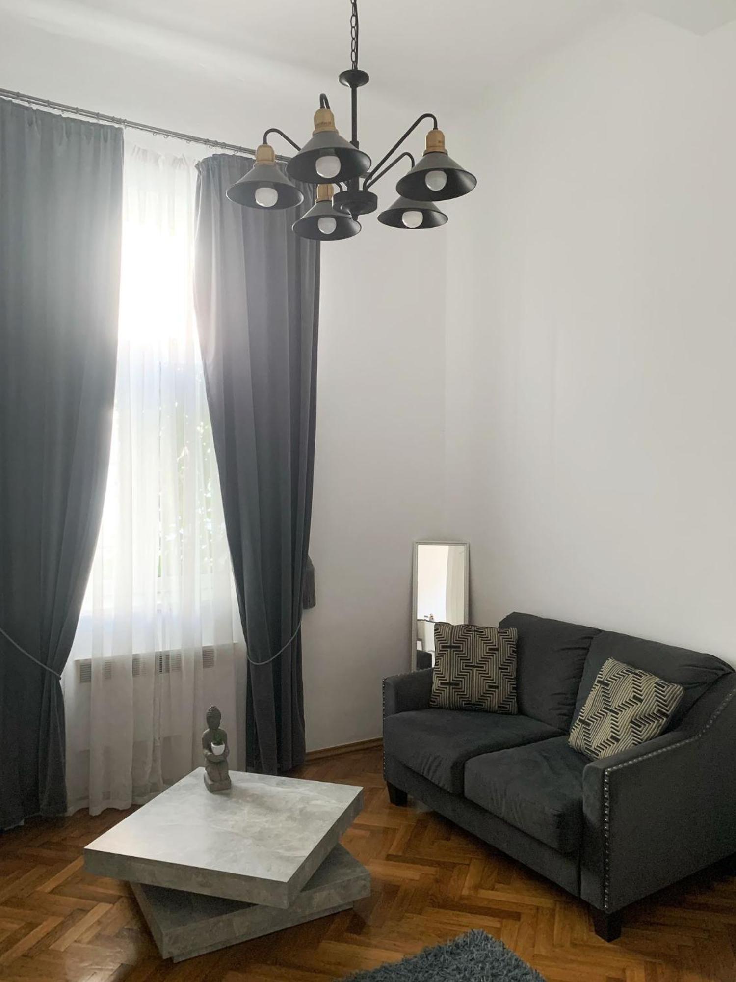 ☆ Bulevard Apartments ☆ Arad Esterno foto